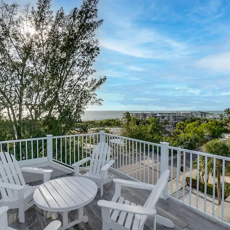 4 Bed And 3 And Half Bath Private Heated Pool Spa And Rooftop Deck 5 Minutes From The Beach